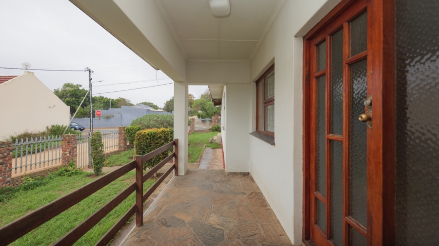 5 Bedroom Property for Sale in Napier Western Cape